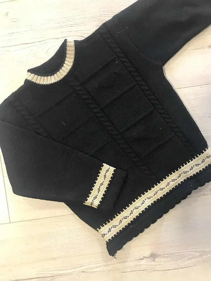 Kötött gyerek pulóver