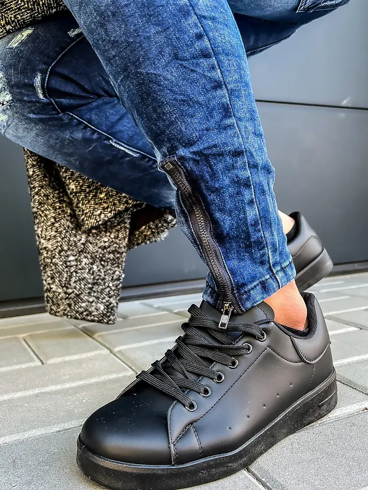 Fekete férfi sportcipő