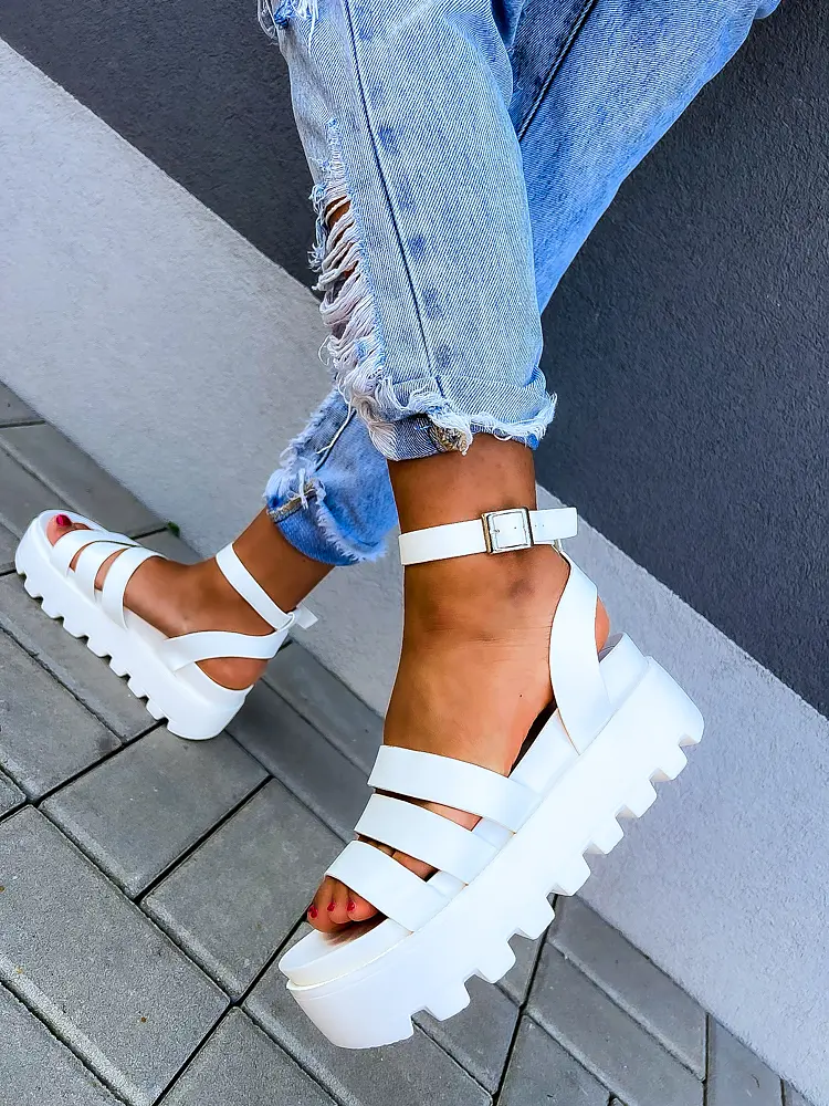 Platform szandál ERICKA