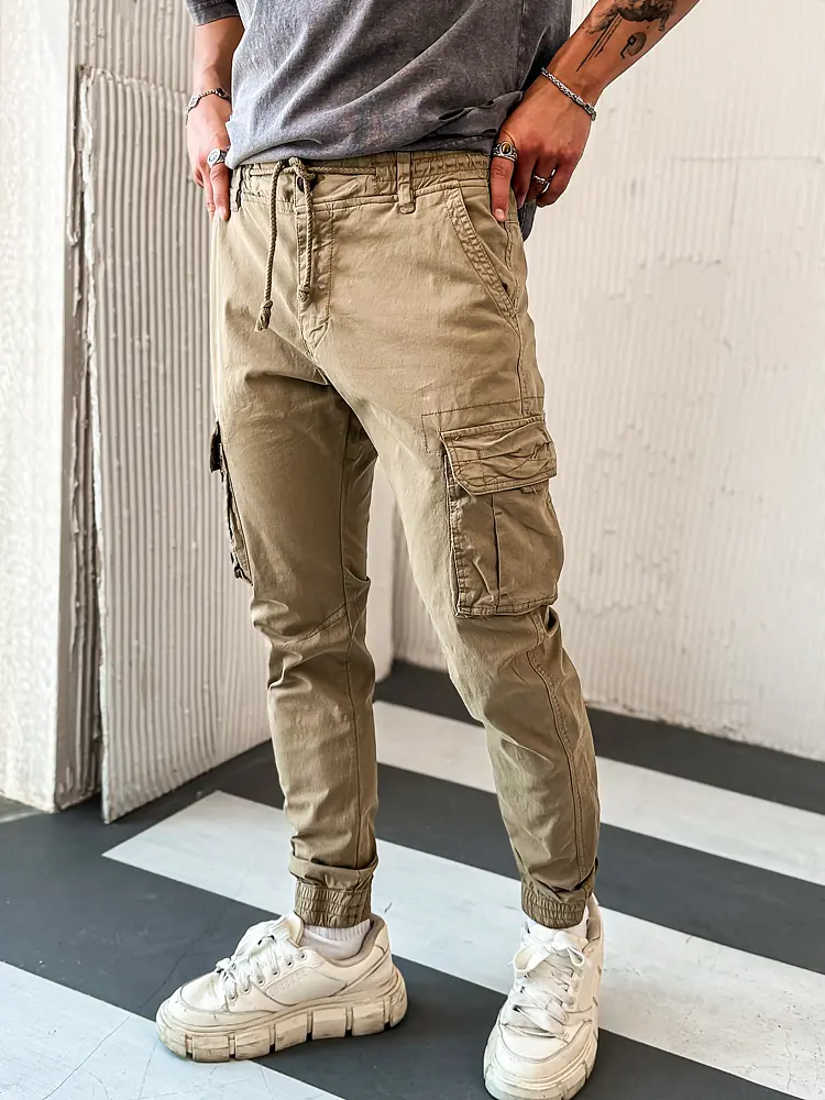 Gumis derekú férfi cargo nadrág - next