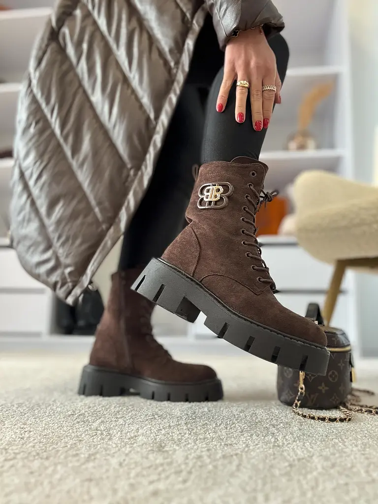 Női magasszárú cipő LILIANNA