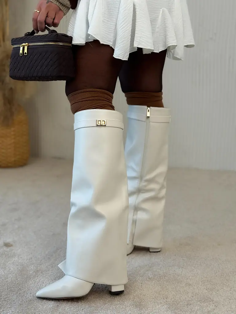 Extravagáns hosszú csizma LYANNA