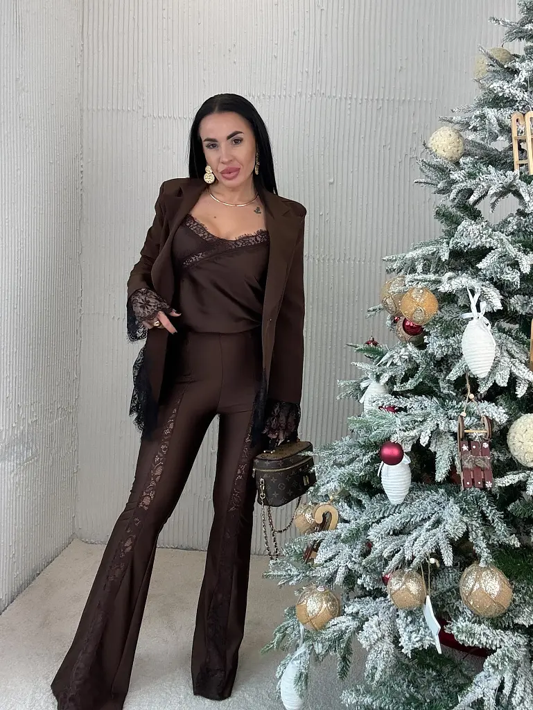 Magas derekú trapéz leggings csipkével BIANCA