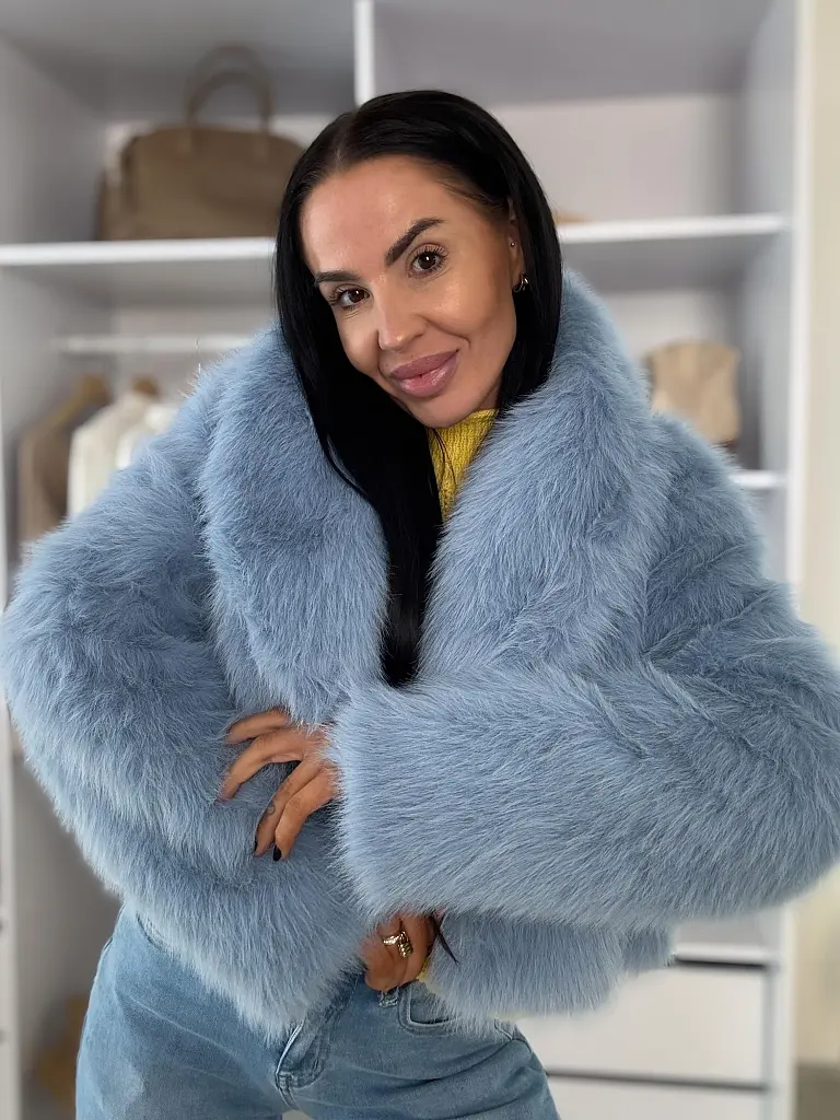 Rövid műszőrmés kabát CALIARA - next