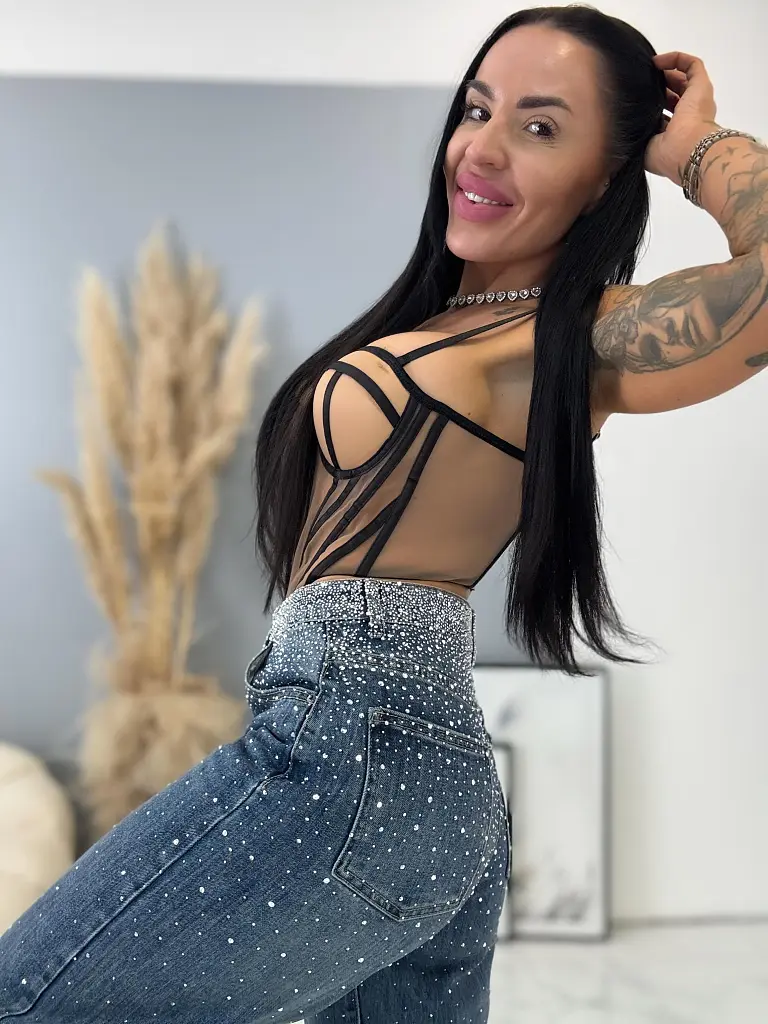 Kövekkel díszített Wide-leg farmer KATIA - next