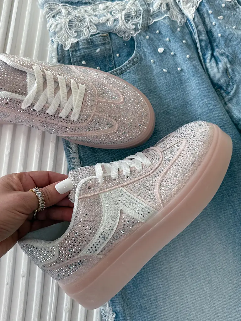 Kövekkel díszített platformos sportcipő VIANNA - next