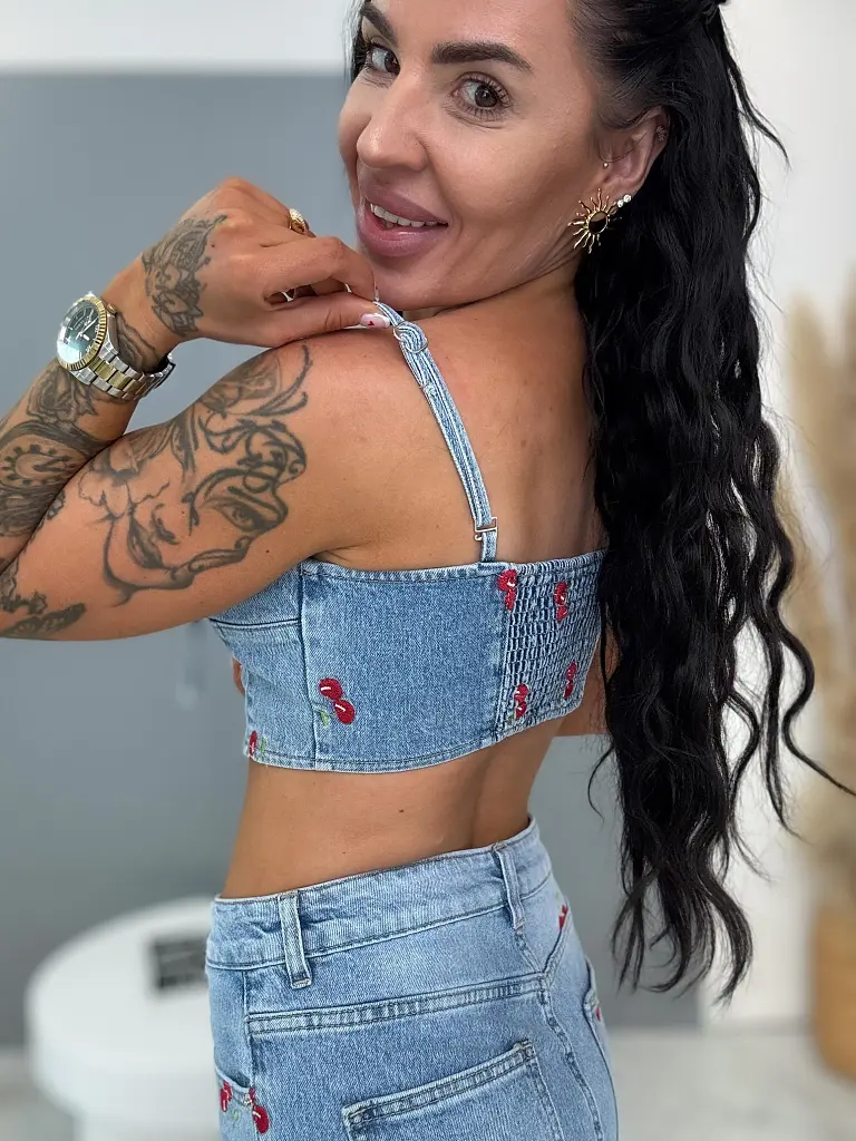 Farmer crop top cseresznyés hímzéssel díszítve CHERRY - next