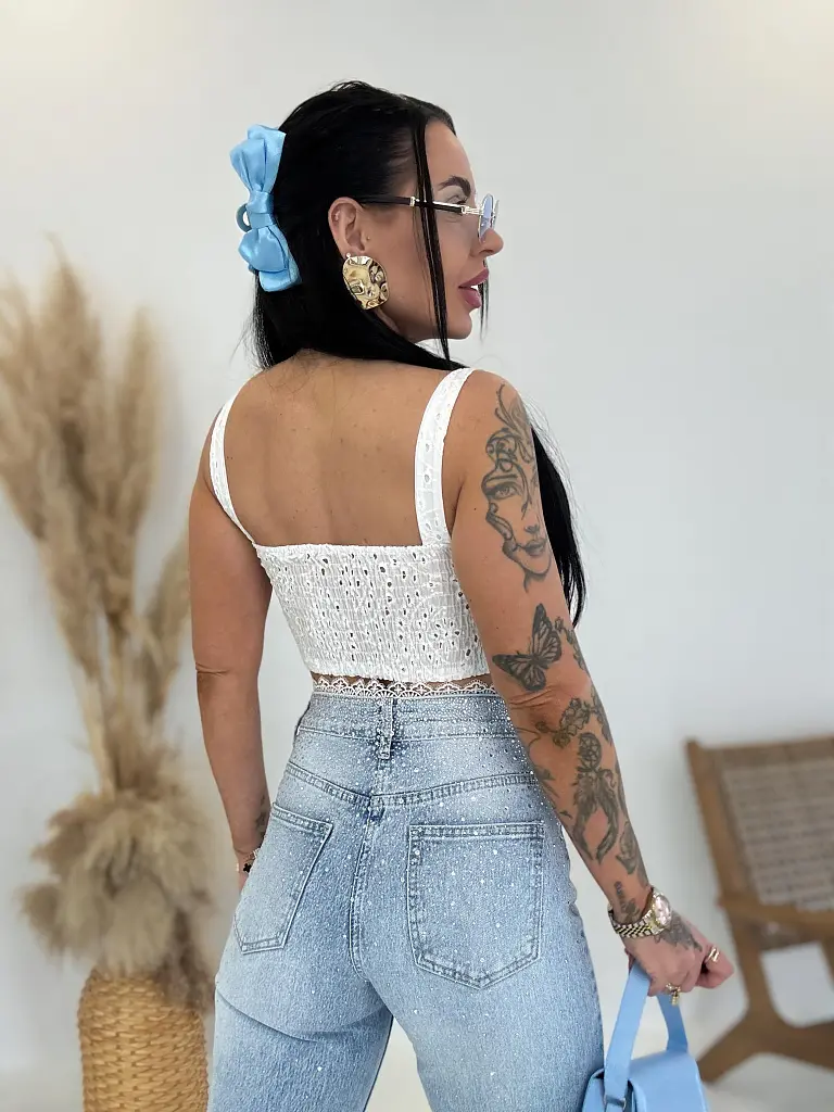 Fehér madeira crop-top melltöméssel JUDITH - next