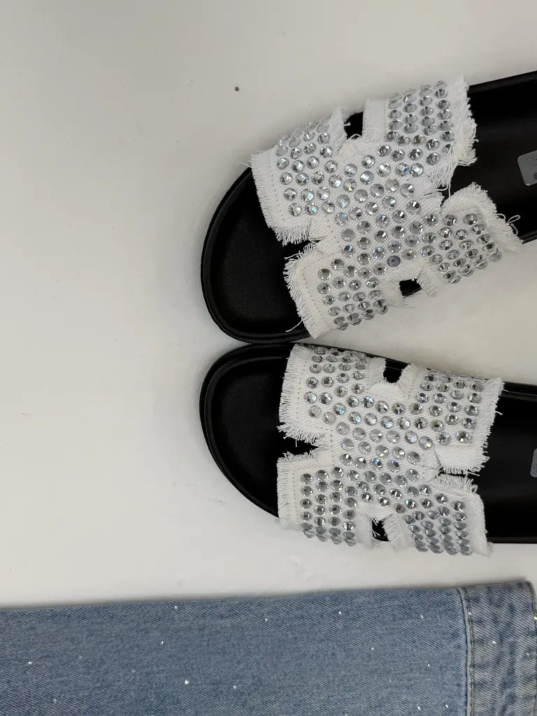 Női papucs kövekkel díszítve SIDONA