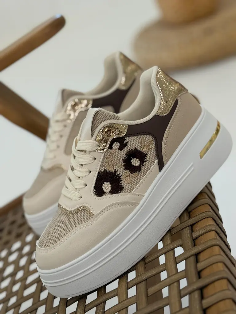 Platformos sportcipő MARIA