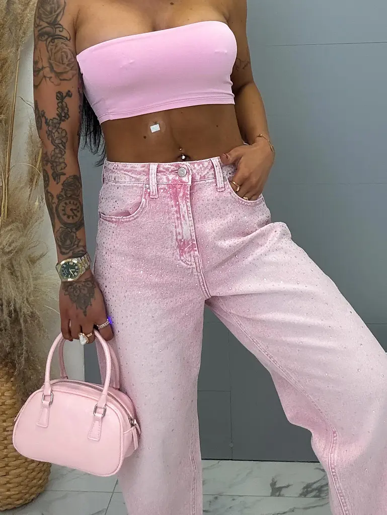 Magas derekú, kövekkel díszített farmer ROSE