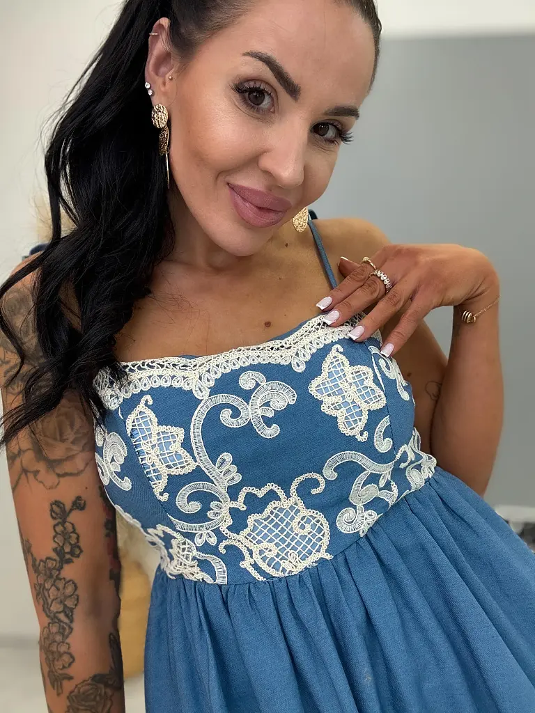 Hímzett ballonruha VANDA - next